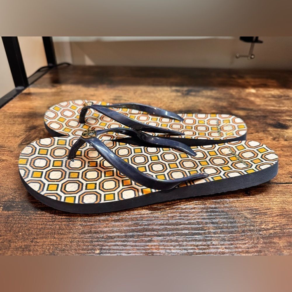 Tory Burch Navy and Orange Geo Print Flip Flops Size 6.5/7 - Picture 5 of 11